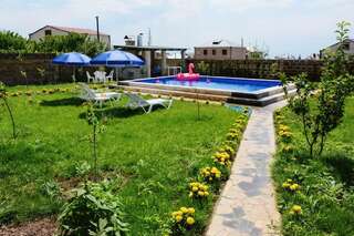 Дома для отпуска Blue House Yerevan Ереван Дом с 1 спальней-2