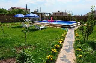 Дома для отпуска Blue House Yerevan Ереван Дом с 1 спальней-4