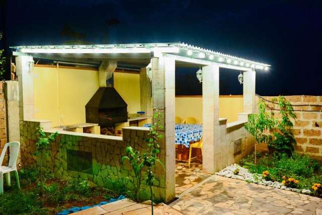 Дома для отпуска Blue House Yerevan Ереван-42